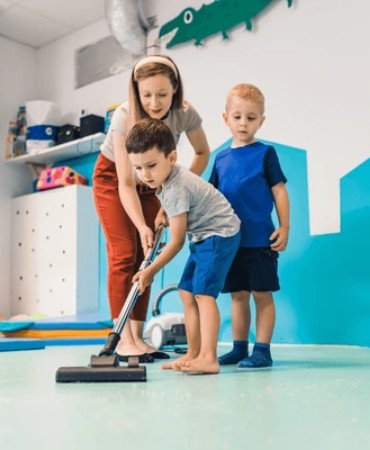 school & daycare cleaning