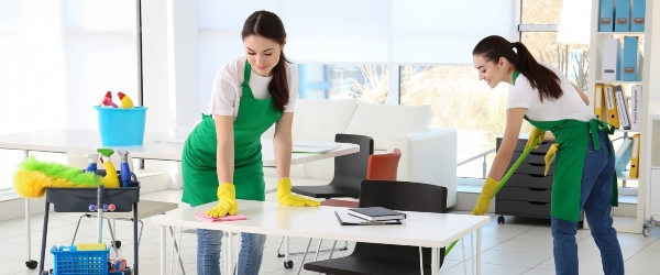 Residential House Cleaning Services Near Me why should you choose professional house cleaning services 🏡